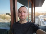Portrait selfies, 20MP - f/2.2, ISO 50, 1/449s - Xiaomi Mi 11 review