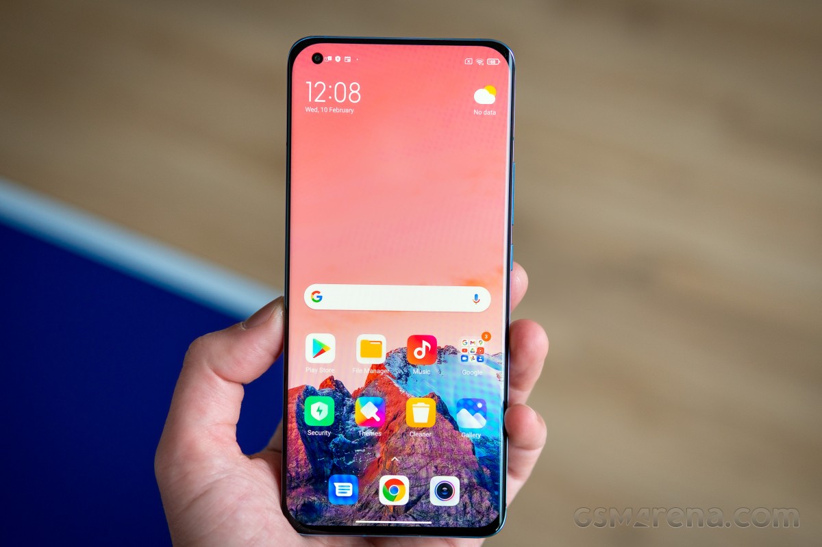 Xiaomi Mi 11 Review: Beautiful Screen, Bad Battery
