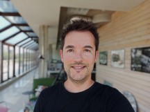 Portrait selfie samples - f/2.0, ISO 50, 1/123s - Xiaomi Redmi 10 review