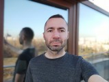 Selfie portraits, 16MP - f/2.5, ISO 50, 1/327s - Xiaomi Redmi Note 10 Pro review