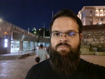 Asus ROG Phone 6 Pro: 12MP selfie camera night samples - f/2.5, ISO 1274, 1/14s - ASUS ROG Phone 6 Pro review