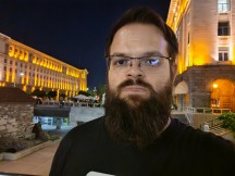 Asus ROG Phone 6 Pro: 12MP selfie camera night samples - f/2.5, ISO 1686, 1/13s - ASUS ROG Phone 6 Pro review