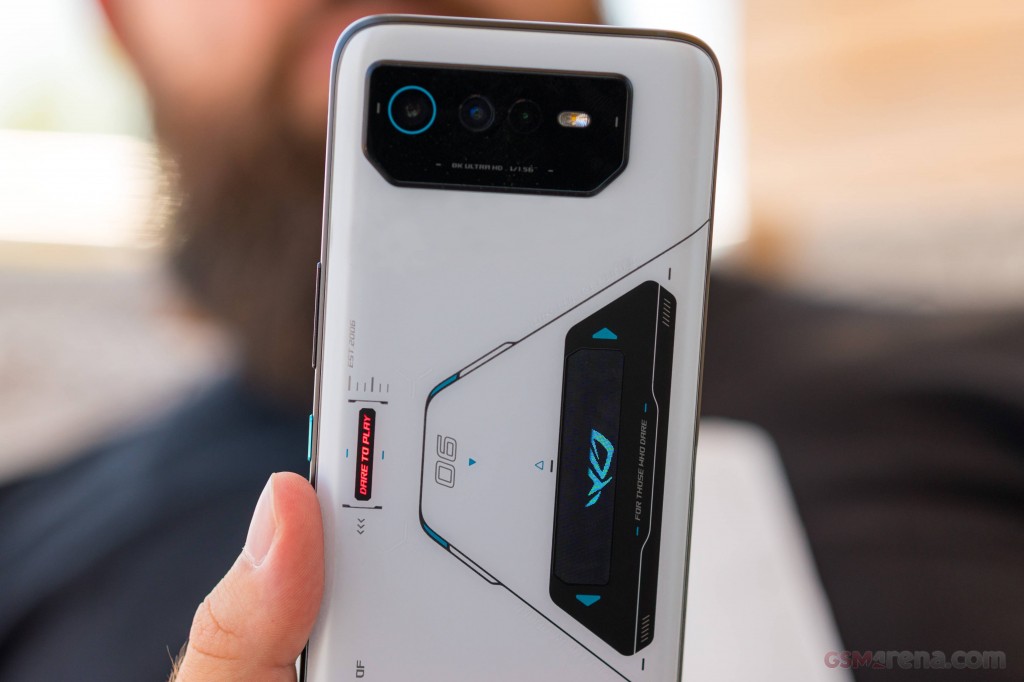 Asus ROG Phone 6 Pro pictures, official photos