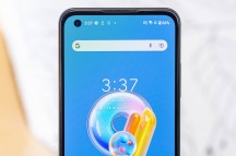 Earpiece/Top speaker - Asus Zenfone 9 review