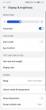 Display settings - Huawei P50 Pocket review