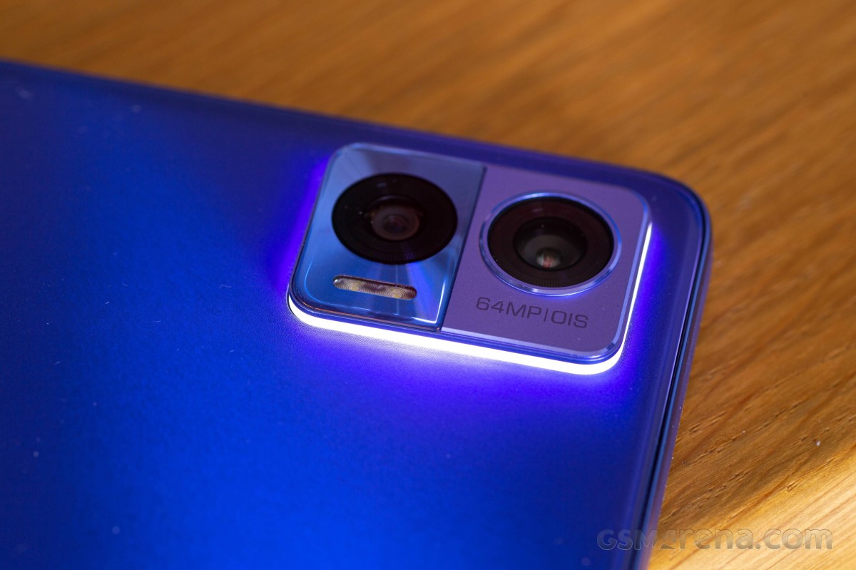 Motorola Edge 30 Neo review: accessible beauty - PhoneArena