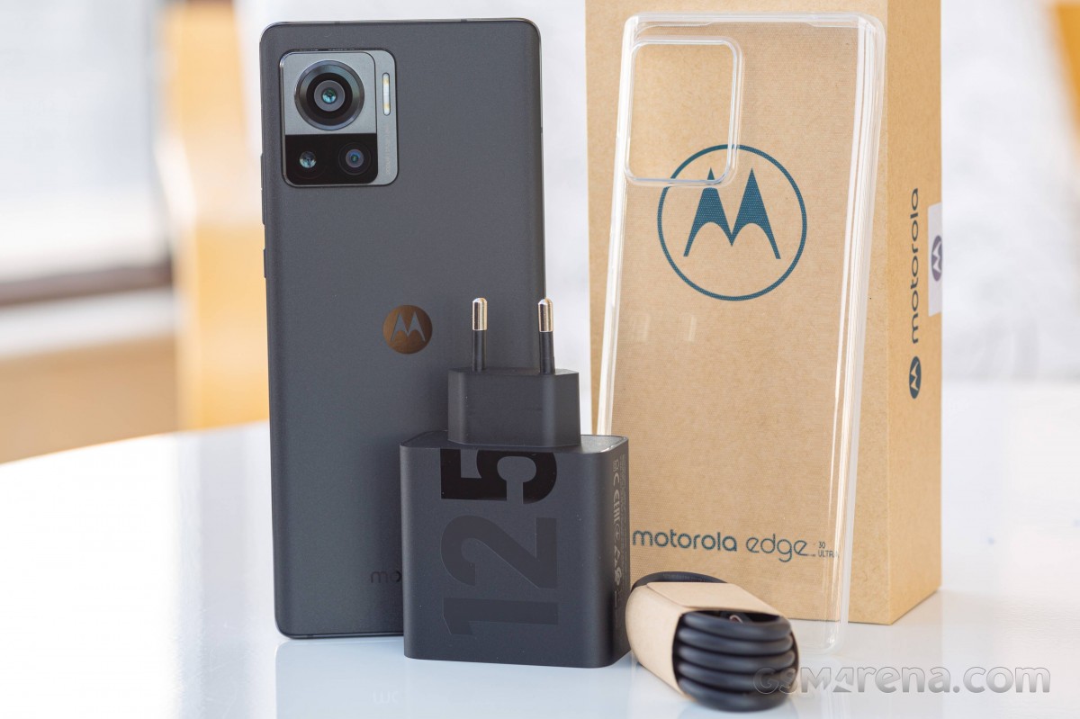 Moto's Flagship  Motorola Edge 30 Ultra Unboxing & Camera Analysis 