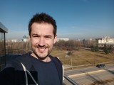 Selfie samples, 4MP, wide mode - f/2.5, ISO 103, 1/1825s - Motorola Moto G72 review