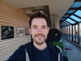 Selfie samples, 4MP, wide mode - f/2.5, ISO 111, 1/100s - Motorola Moto G72 review