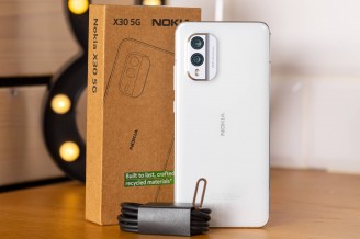 Retail package - Nokia X30 review