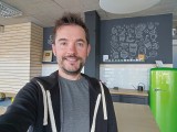 Selfie samples, 4MP - f/2.5, ISO 500, 1/33s - Nokia X30 review