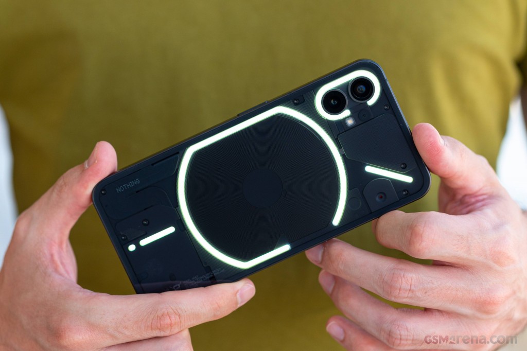 Nothing Phone (1)