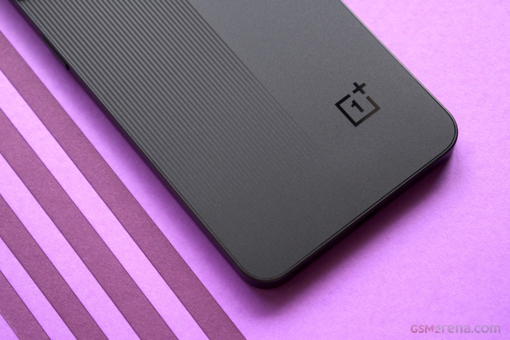 OnePlus 10R 150W pictures, official photos