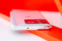 Top speaker/earpiece - OnePlus 10T review