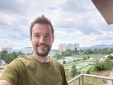 Selfie samples - f/2.4, ISO 100, 1/767s - OnePlus 10T review