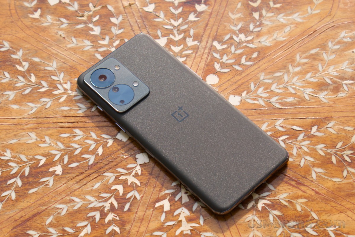 OnePlus Nord 2T 5G hands-on review -  tests