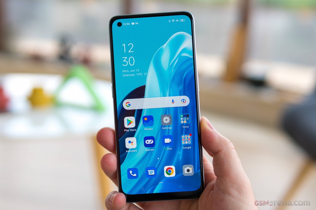 Oppo Reno7 Lite pictures, official photos