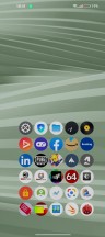 Icon pull-down - Realme UI 4 review
