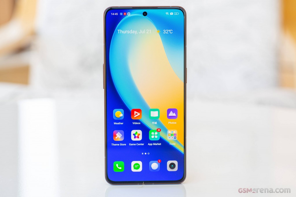 Realme GT2 Explorer Master pictures, official photos