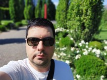 Selfies day and night, normal/wide - f/2.2, ISO 64, 1/1246s - Samsung Galaxy A52s long-term review