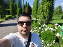 Selfies day and night, normal/wide - f/2.2, ISO 64, 1/1203s - Samsung Galaxy A52s long-term review