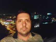 Selfies day and night, normal/wide - f/2.2, ISO 4000, 1/33s - Samsung Galaxy A52s long-term review
