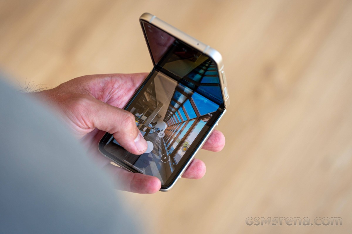 بررسی بلند مدت Samsung Galaxy Flip3