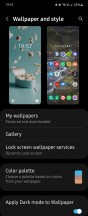 Wallpaper settings, color palette picker - Samsung Galaxy Flip3 long-term review