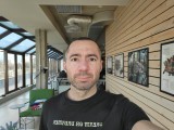 Selfies - f/2.2, ISO 100, 1/120s - Samsung Galaxy S21 FE 5G review