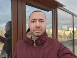 Selfies - f/2.2, ISO 32, 1/143s - Samsung Galaxy S21 FE 5G review