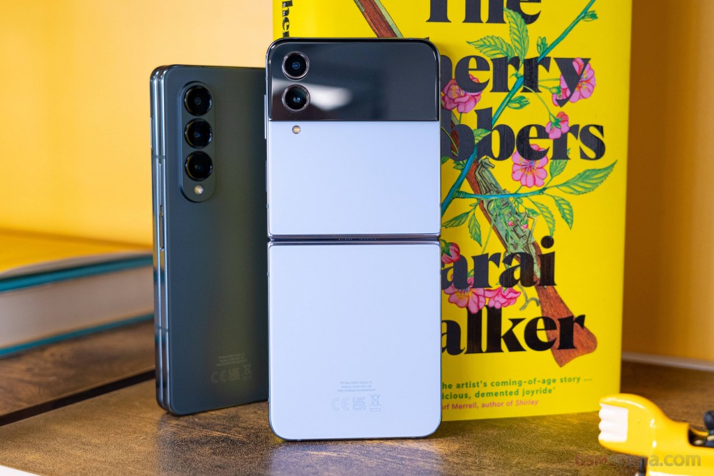 Samsung Galaxy Z Flip4