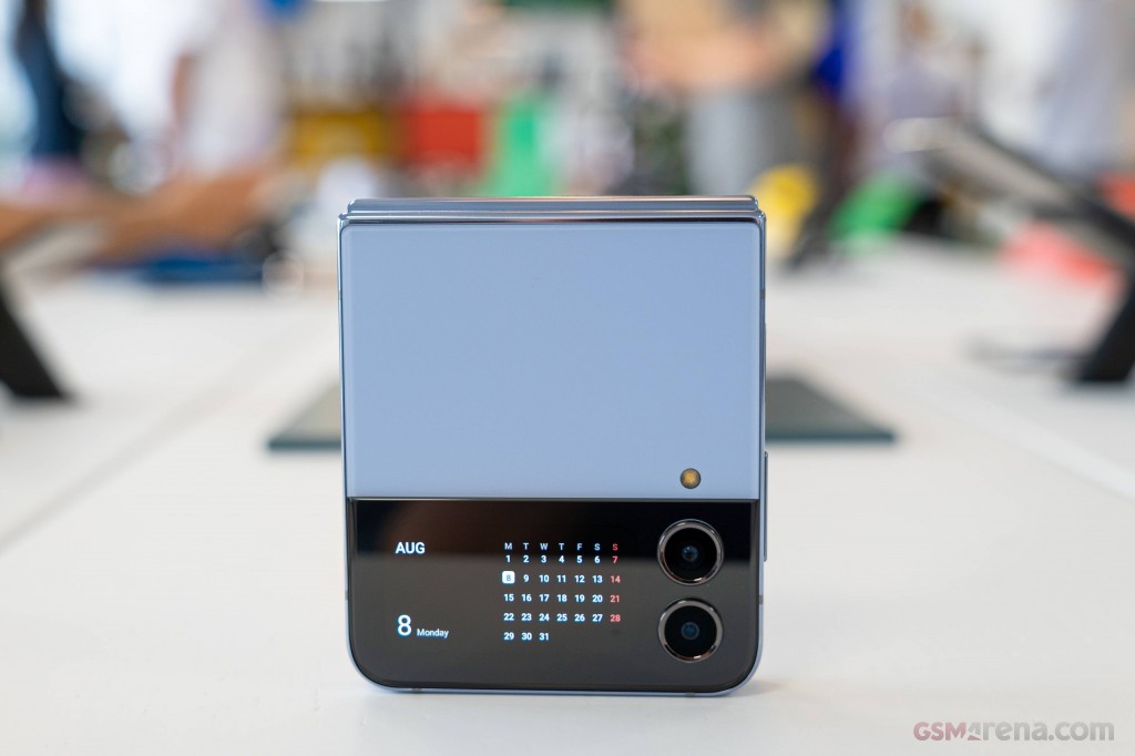 Samsung Galaxy Z Flip4