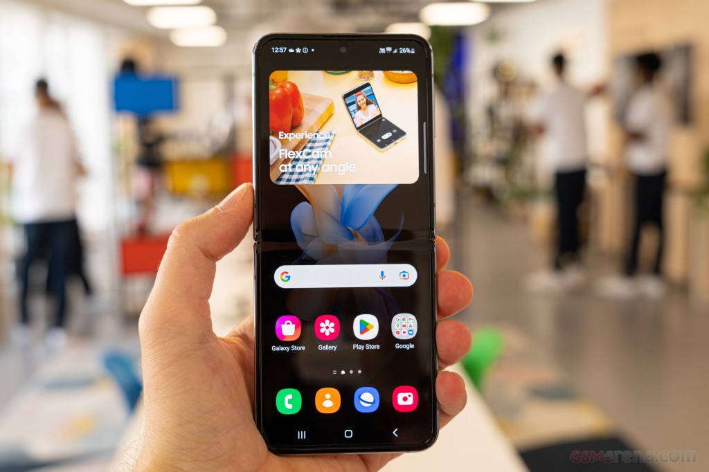 Samsung Galaxy Z Flip4