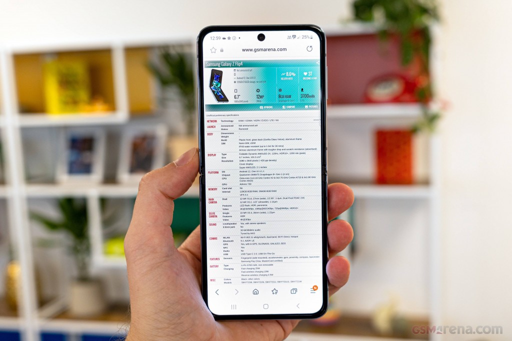 Samsung Galaxy Z Flip4