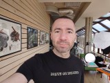 Selfies - f/2.0, ISO 80, 1/200s - Sony Xperia 1 IV review
