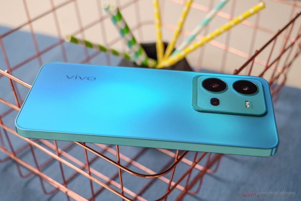 vivo V25 pictures, official photos