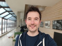 Selfies: Portrait - f/2.5, ISO 73, 1/120s - Xiaomi 12 review
