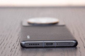 Bottom speaker - Xiaomi 12S Ultra review