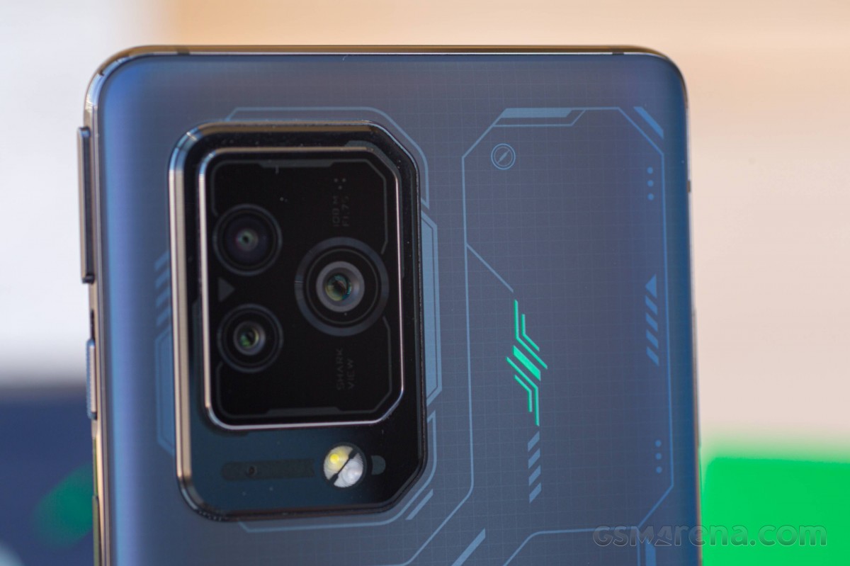 Black Shark 5 Pro review: Design, build quality, controls and connectivity