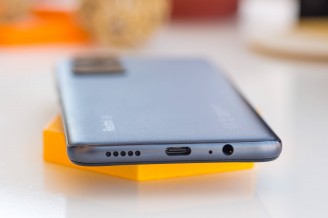 Bottom speaker - Xiaomi Redmi Note 11S 5G review