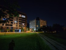 Low-light samples, ultrawide camera - f/2.3, ISO 880, 1/14s - ZTE Axon 40 Ultra review