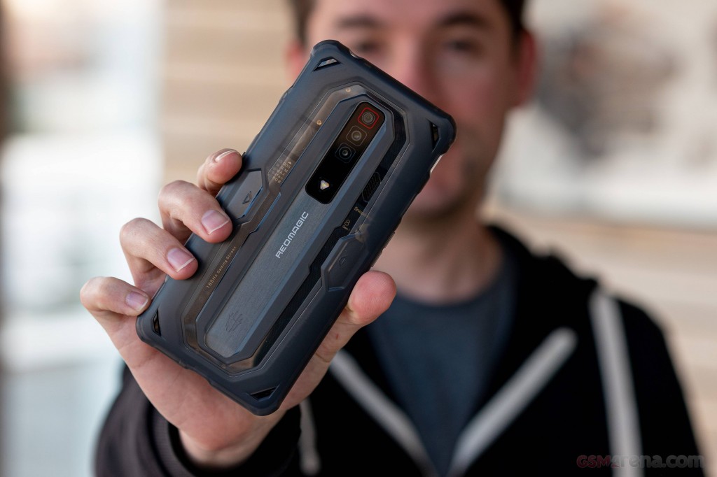 ZTE nubia RedMagic 7