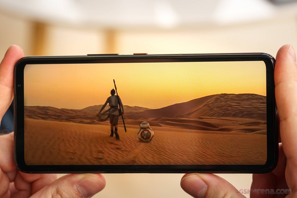 Asus ROG Phone 7 pictures, official photos