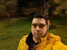 Selfies, day and night, Portrait mode off/on - f/2.5, ISO 732, 1/14s - Asus Zenfone 9 long-term review