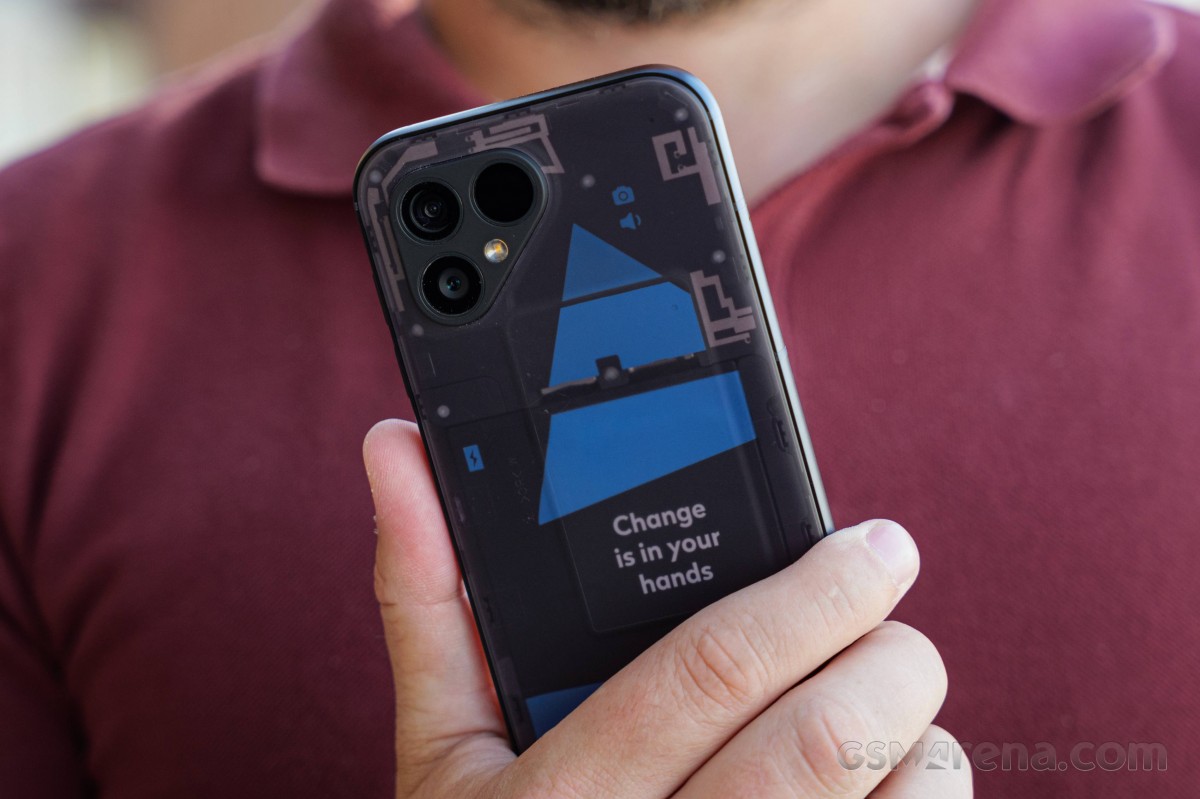 Fairphone 5 hands-on preview: all you need is a screwdriver - PhoneArena