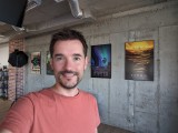 Selfie samples, 0.7x - f/2.2, ISO 57, 1/15s - Google Pixel 8 review