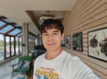 Honor 90: 12.5MP selfie camera portrait samples - f/2.4, ISO 64, 1/100s - Honor 90 review