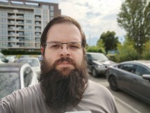 Moto G84: 16MP selfie camera portrait samples - f/2.4, ISO 100, 1/787s - Moto G84 review