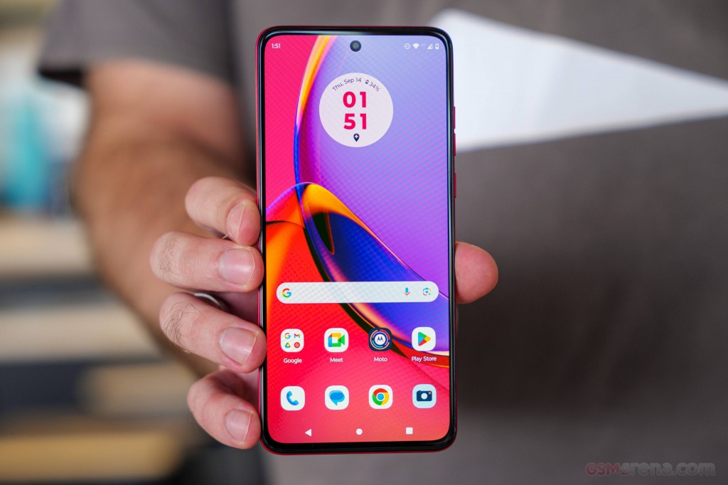 Motorola Moto G84 Pictures, Official Photos