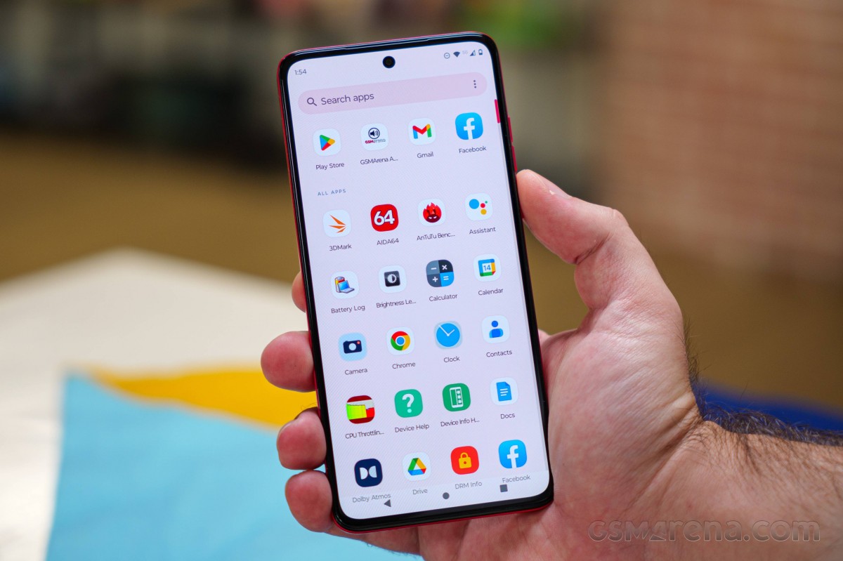 Motorola Moto G84 smartphone review •